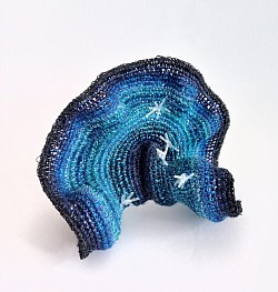 Infinite Universe, 10x12x12 cm