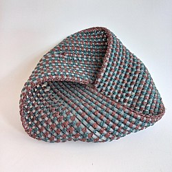 Möbius III, klein